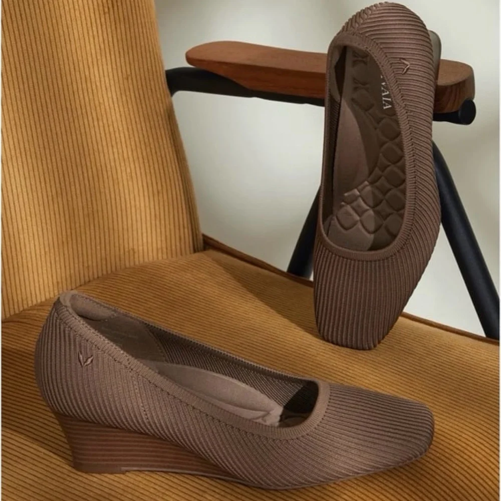 VIVAIA Margot Wedge Pro Square-Toe Heel